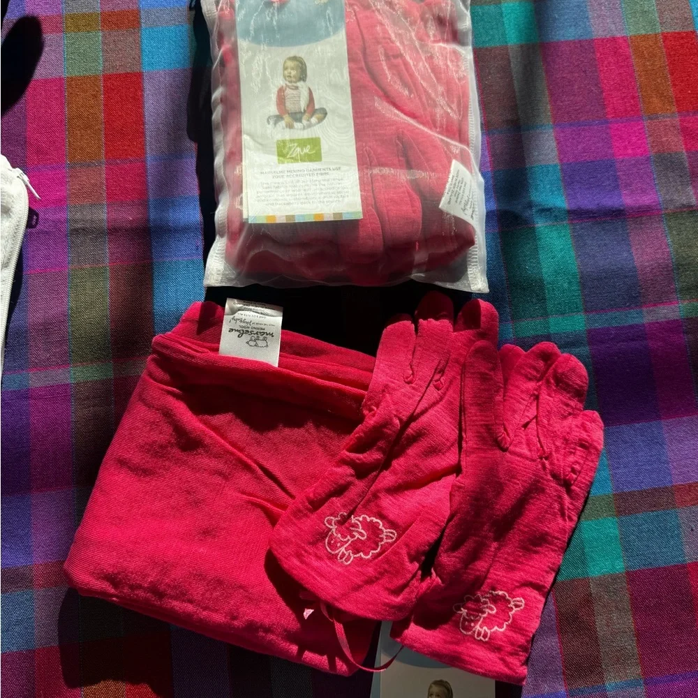 100% Merino Wool Kids Pink Gloves and Scarf Set - Super Soft! NWT